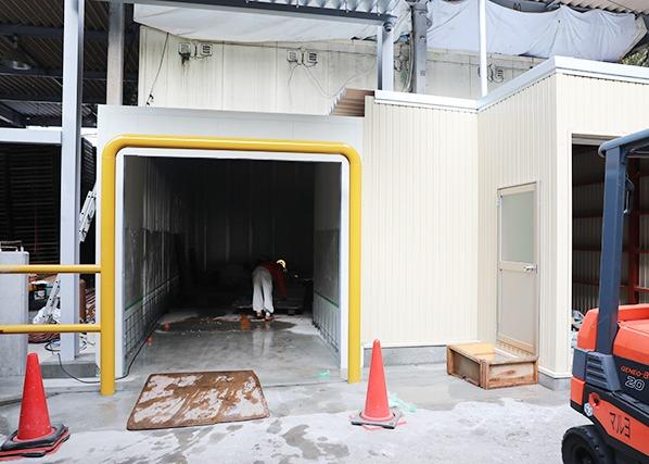 新搬入口施行中