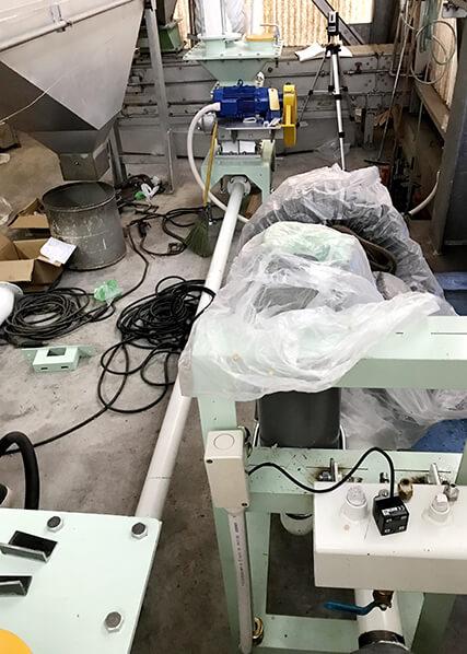 搬送機器施行中